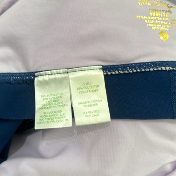 Lilly Pulitzer Luxletic Noelani Weekender Crop - Picture 9 of 12